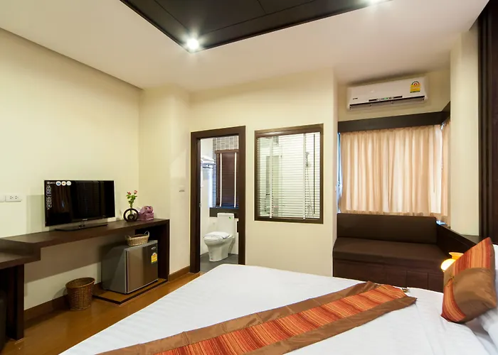 Tara Place מלון 3*