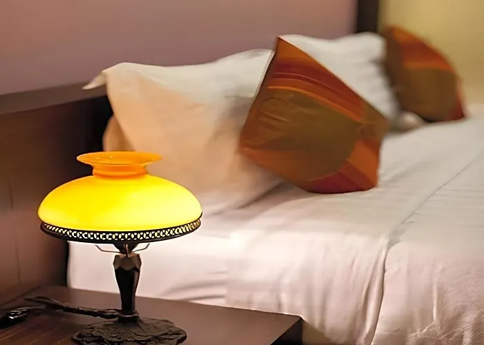Tara Place מלון 3*