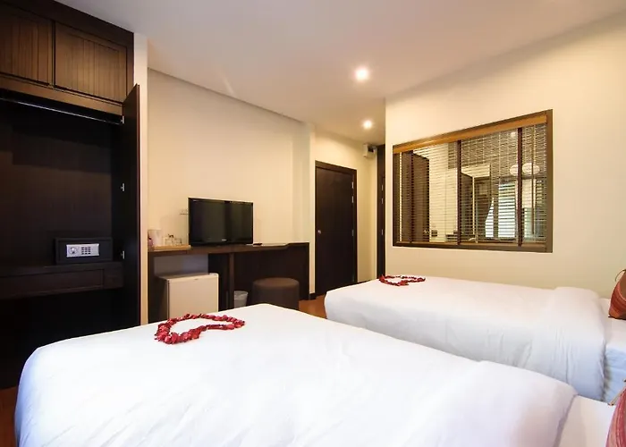 Tara Place 3*